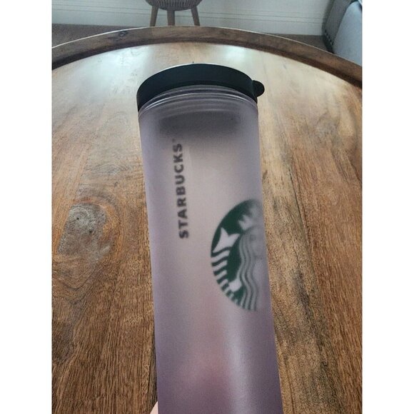 2010 Starbucks Frosted Plastic Water Travel Tumbler Flip Straw 20oz - Picture 1 of 5